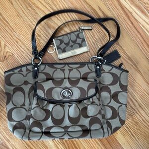 Vintage Coach bag Khaki Brown Signature w/ matching coin purse